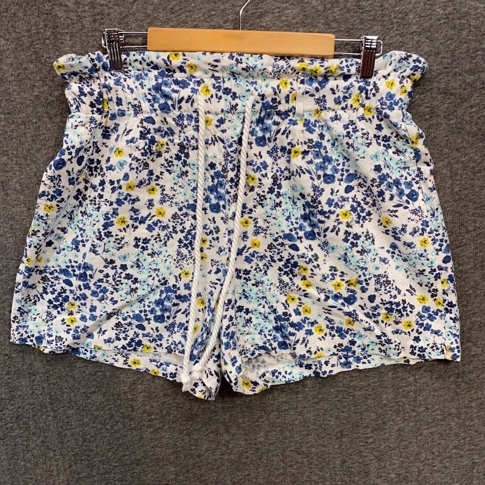 a.n.a High Waist Blue and Yellow Floral Shorts